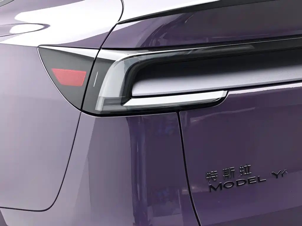 Tesla Model Y L 2026 2025 Facelift Long Range AWD