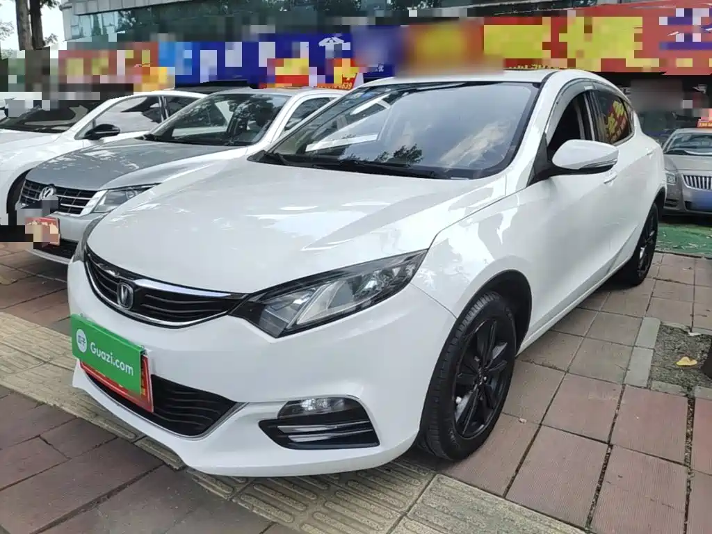 صورة 2 - Changan Eado XT