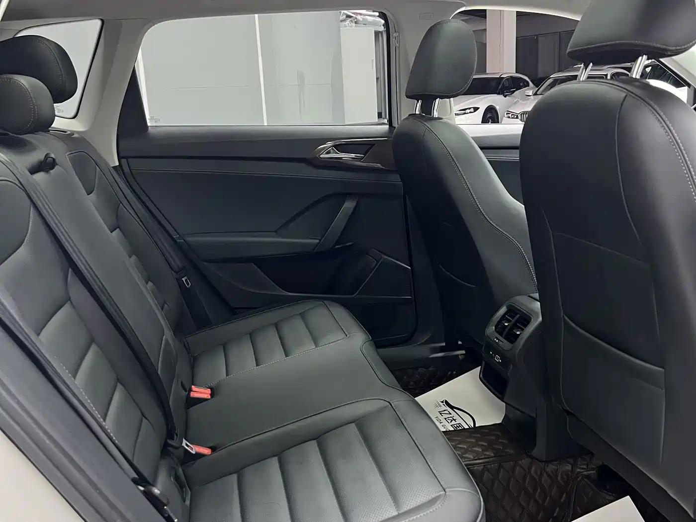 Volkswagen Tharu, миниатюра 4