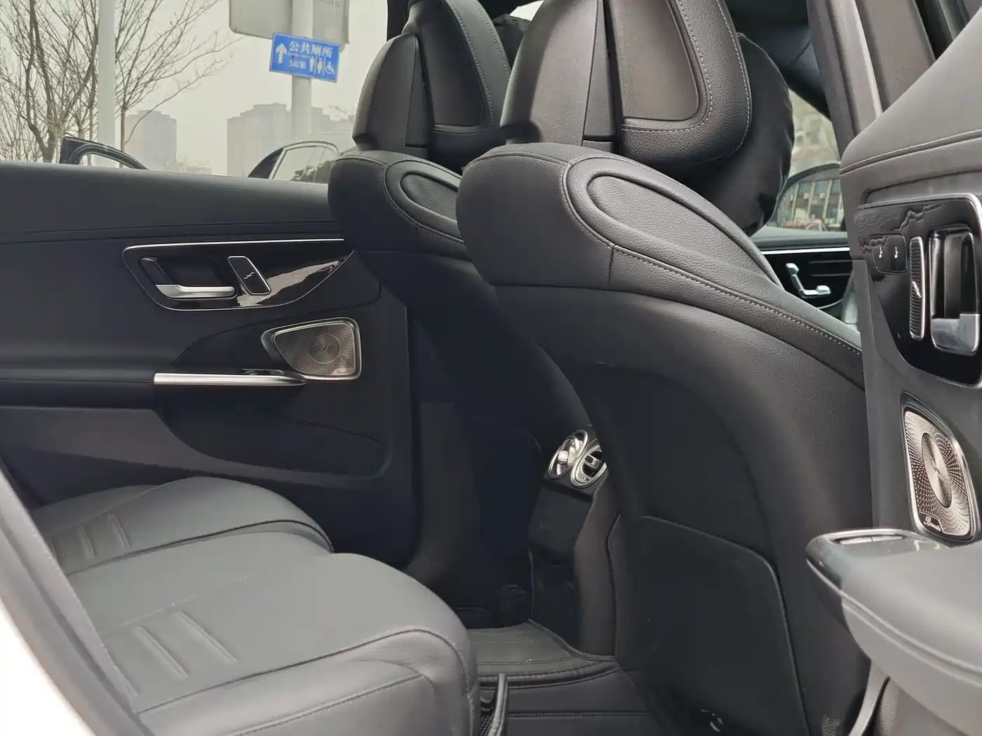 Mercedes-Benz C-Class 2024 C 260 L Night Edition Sport фото 8
