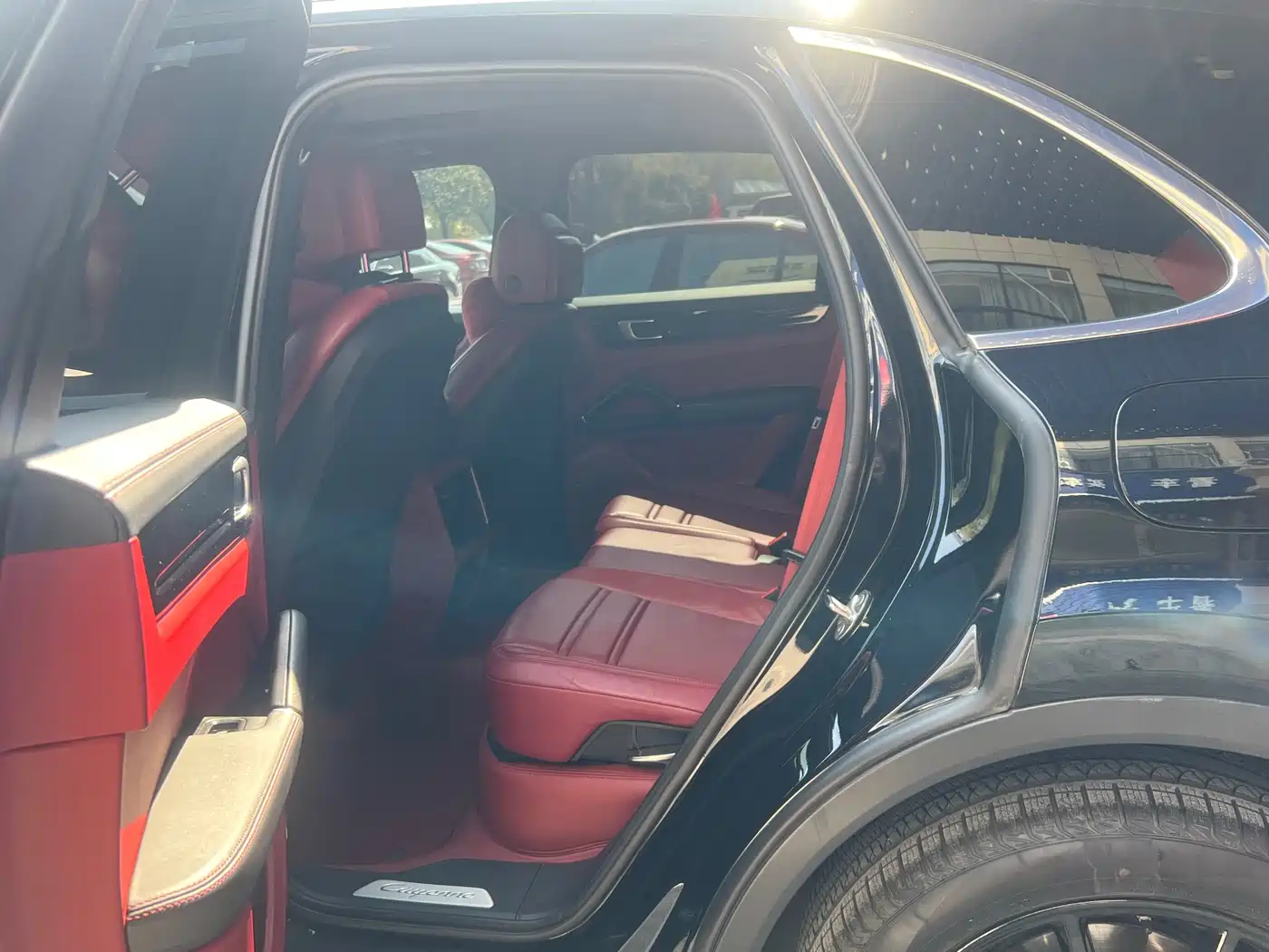 Porsche Cayenne New Energy 2021 Cayenne E-Hybrid 2.0T фото 30