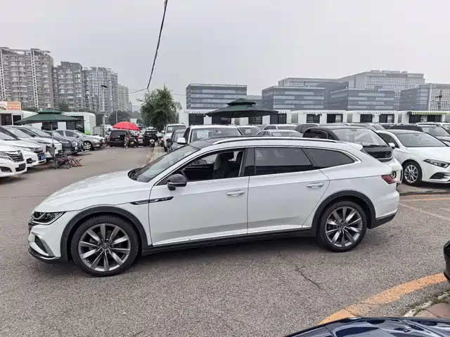 Volkswagen FAW-Volkswagen CC 2023 Shooting Brake 380TSI Hunter's Heart Edition — фото 3
