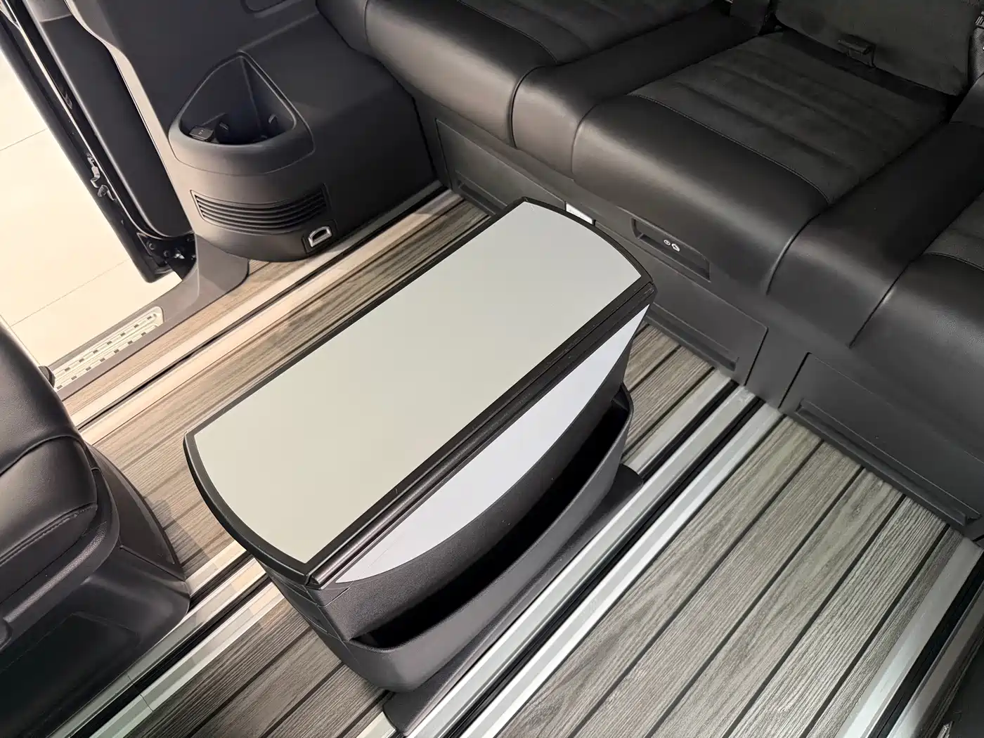 Volkswagen Multivan 2019 2018 2.0TSI 4WD Premium Edition 7-Seater