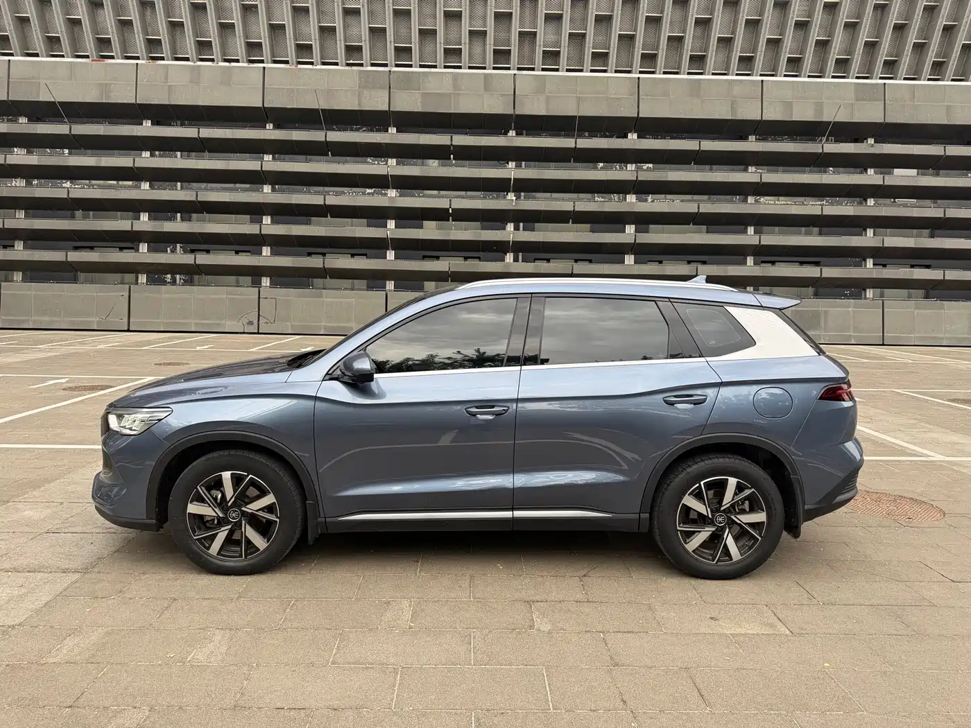 BYD Song Pro New Energy 2023 Champion Edition DM-i 110KM Surpassing Type фото 5