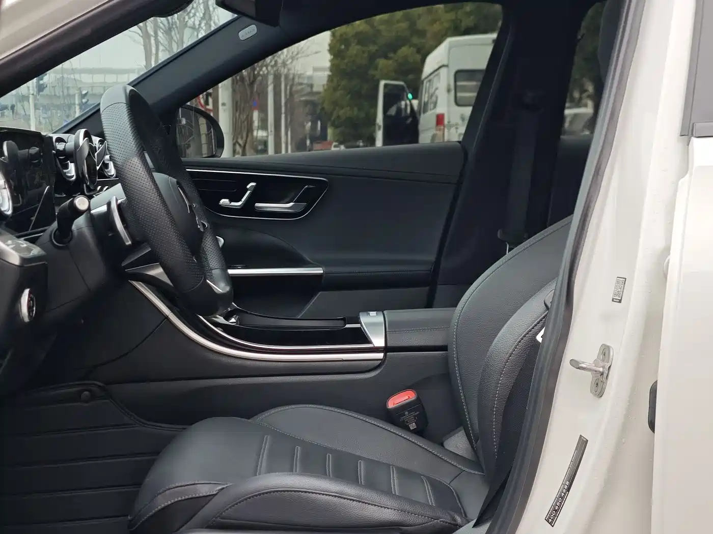 Mercedes-Benz C-Class 2024 C 260 L Night Edition Sport фото 5