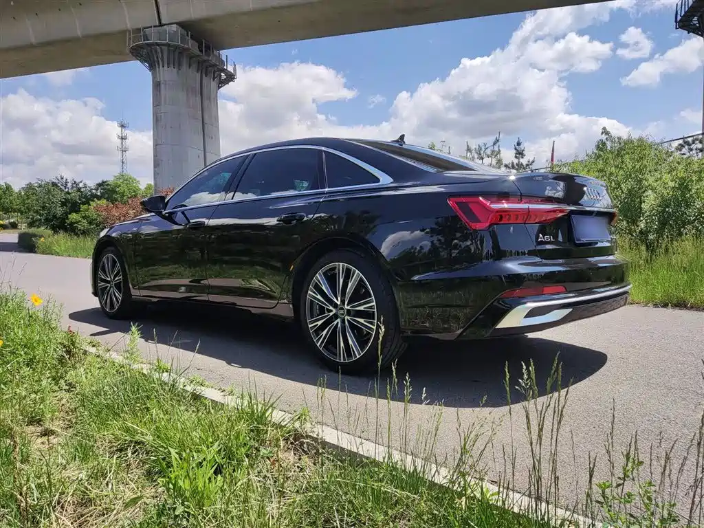 Audi A6L 2023 45 TFSI Premium Selection Dynamic фото 10
