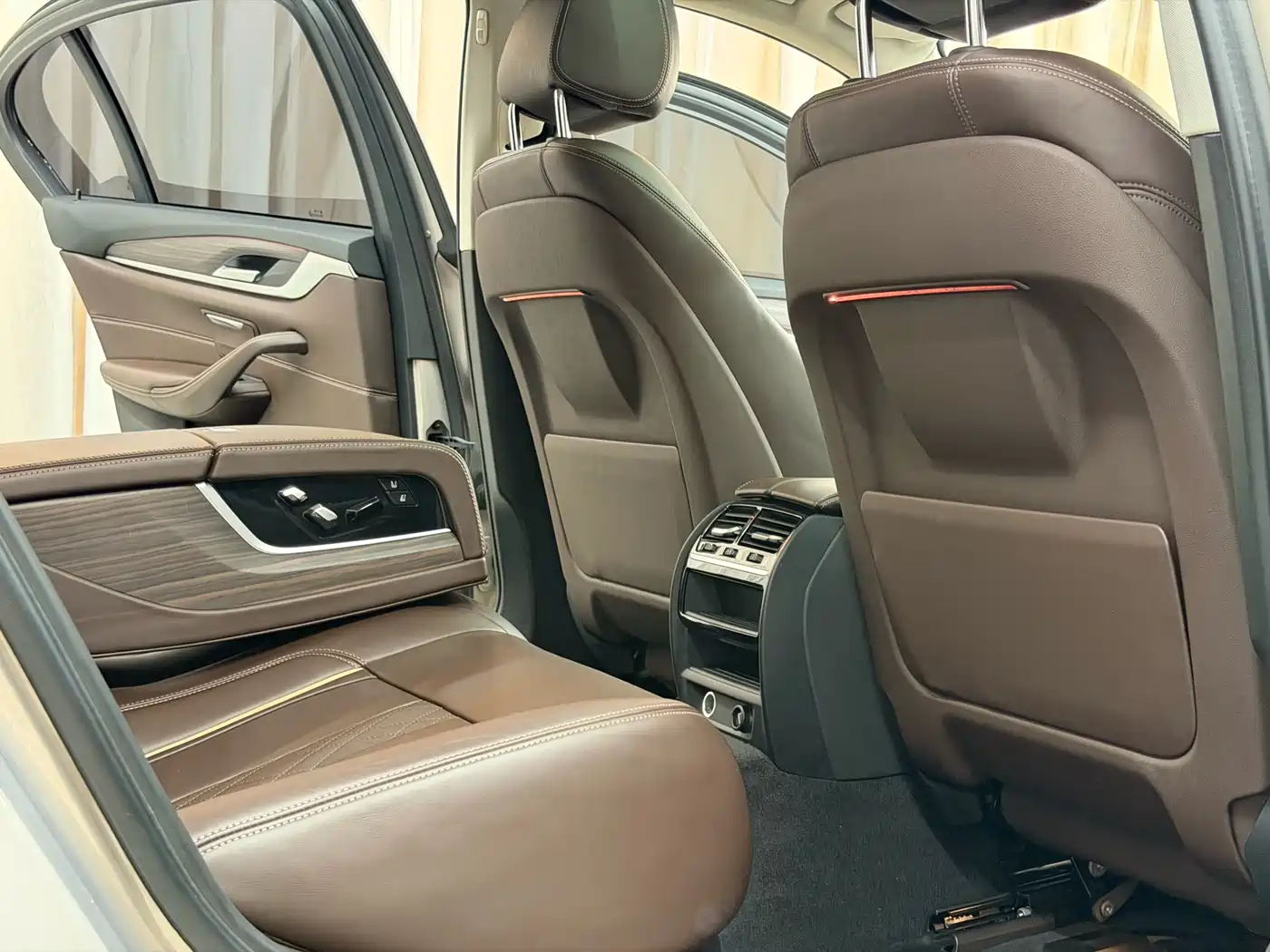 BMW 5 Series 2018 530Li Leading Luxury Package фото 15