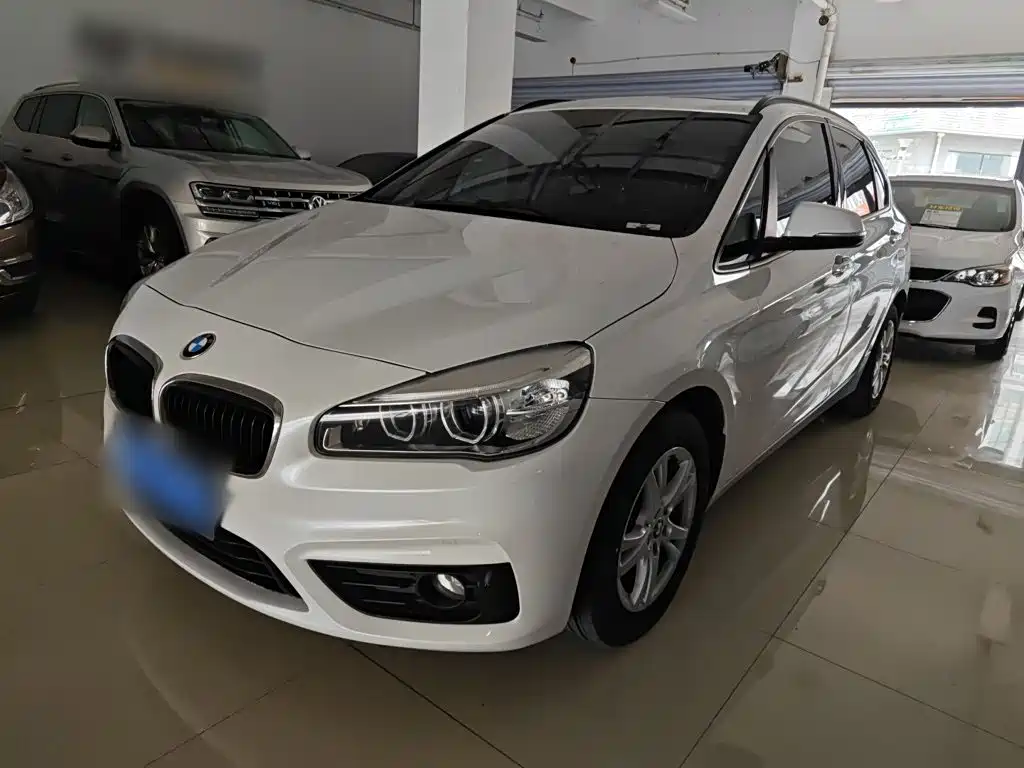 BMW 2 Series Touring 2017 2016 218i Leading