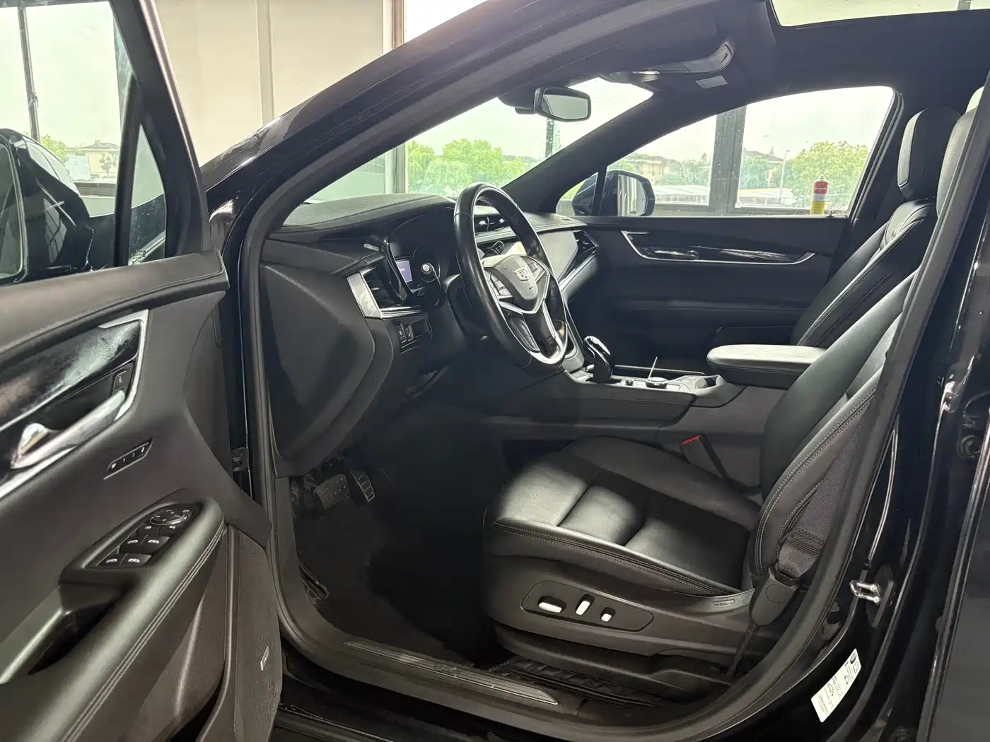 Cadillac XT5 2022 2.0T 2WD Luxury фото 6