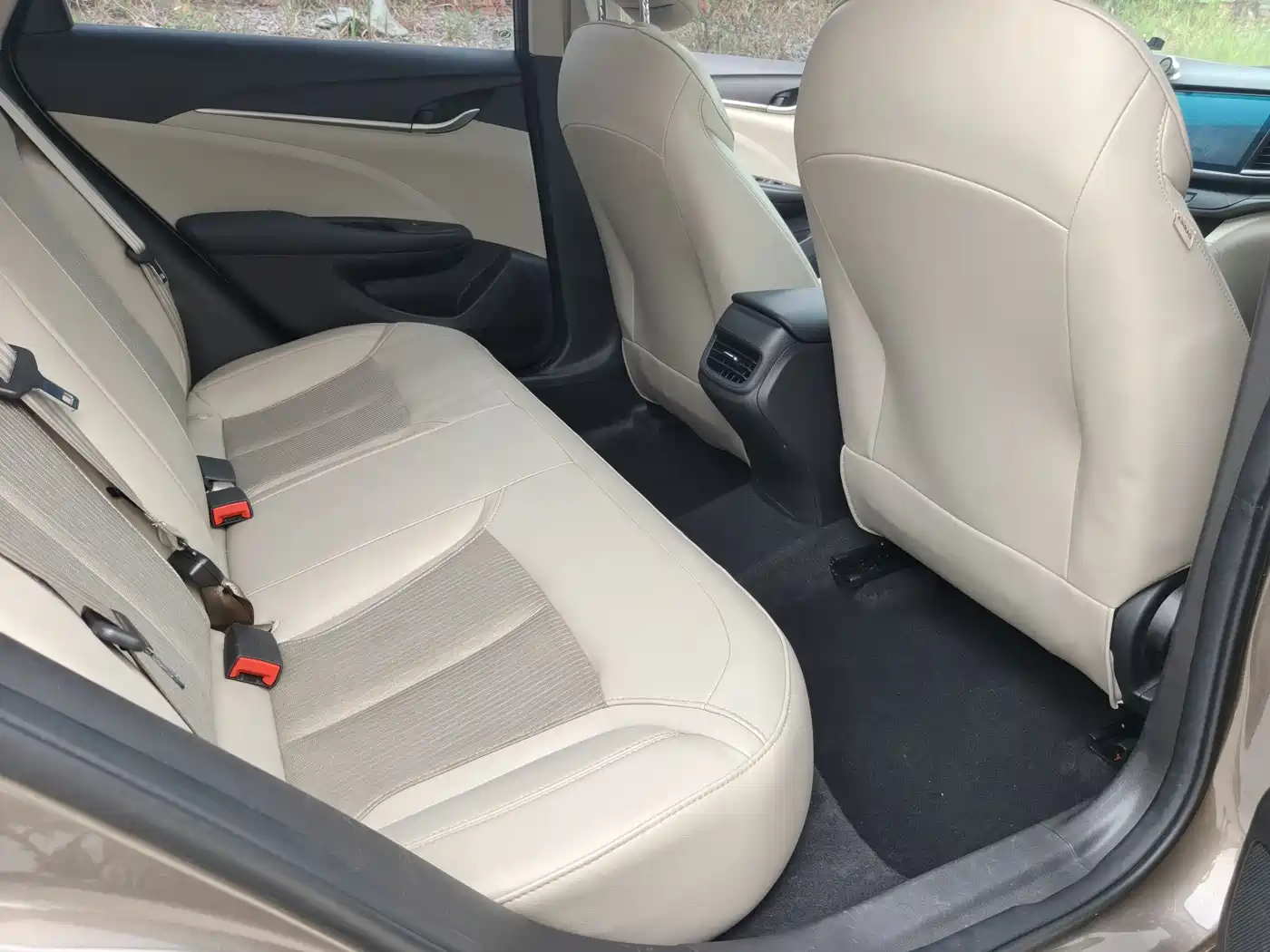 Buick Excelle 2017 15N Automatic Elite фото 16