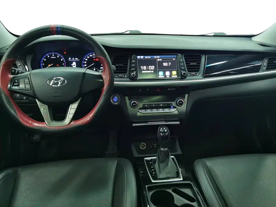 صورة 12 - Hyundai Mistra