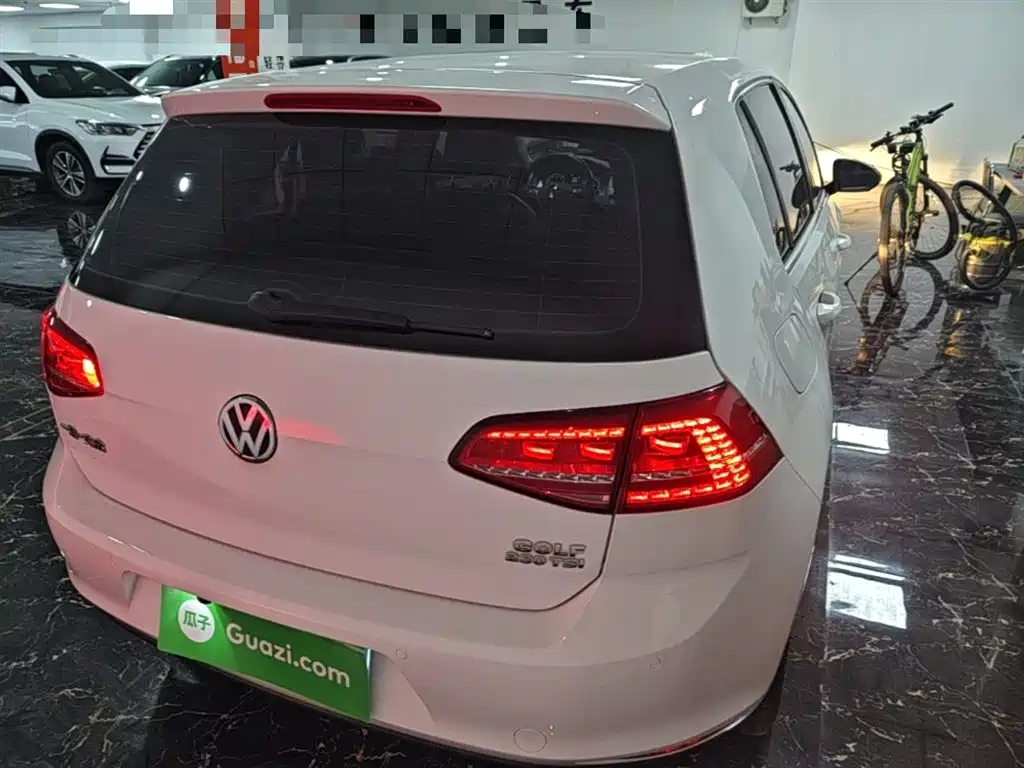 Volkswagen Golf 2016 230TSI Automatic Luxury фото 6
