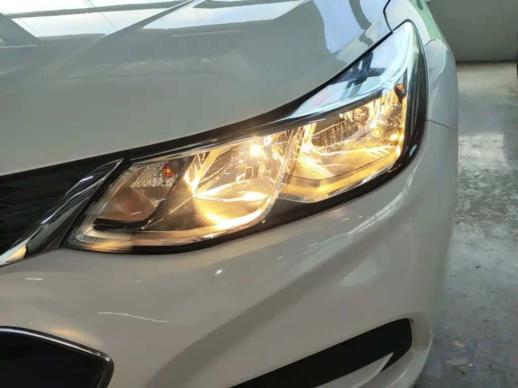 صورة 24 - Chevrolet Cruze