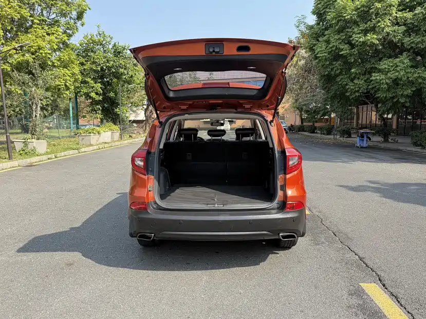 BYD Song 2016 Ultimate Edition 1.5TID Automatic Elite фото 18