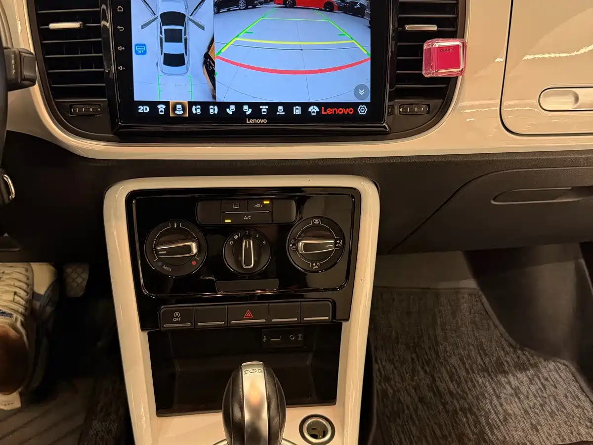 Volkswagen Beetle 2019 2018 180TSI Easy Joy Edition
