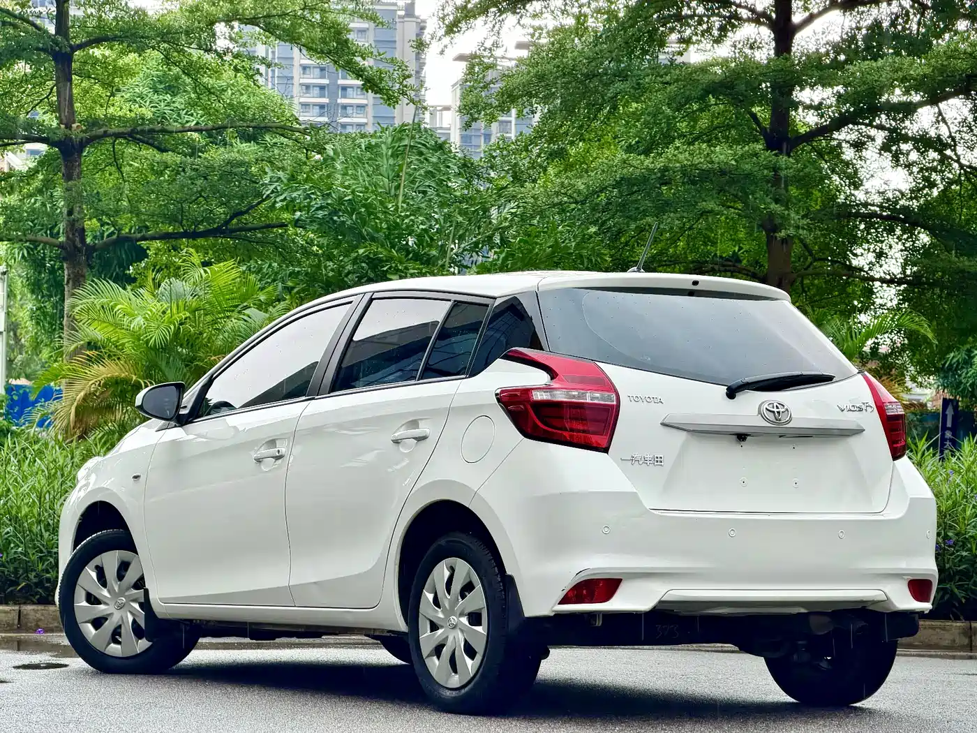 Toyota Vios FS 2017 1.5L CVT Fengchi Edition фото 3