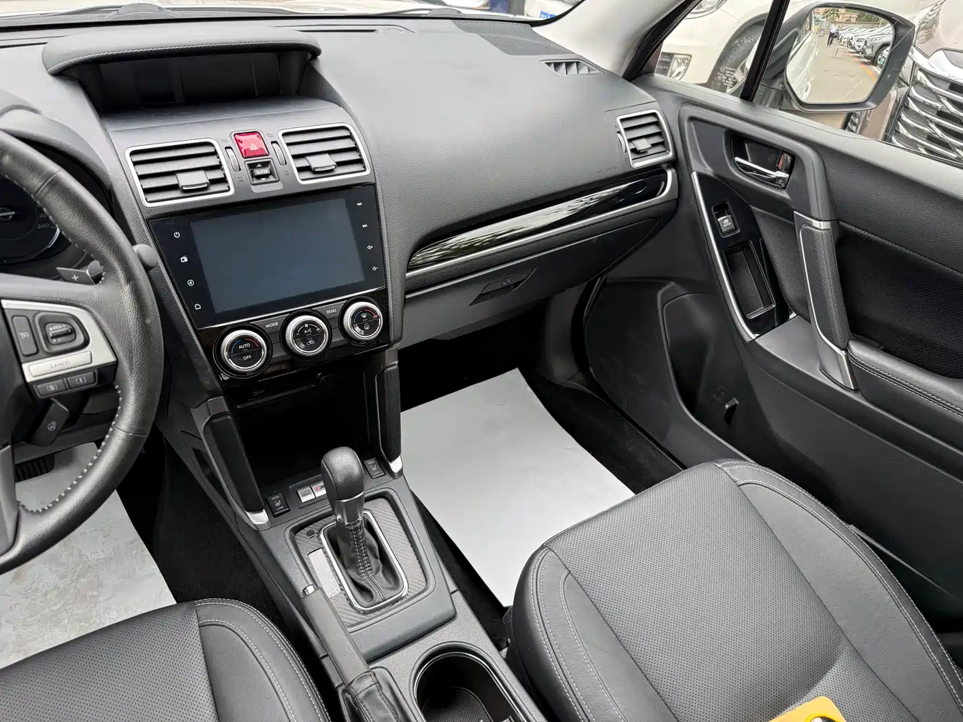 Subaru Forester 2016 2.5i Luxury Navigation Edition фото 5
