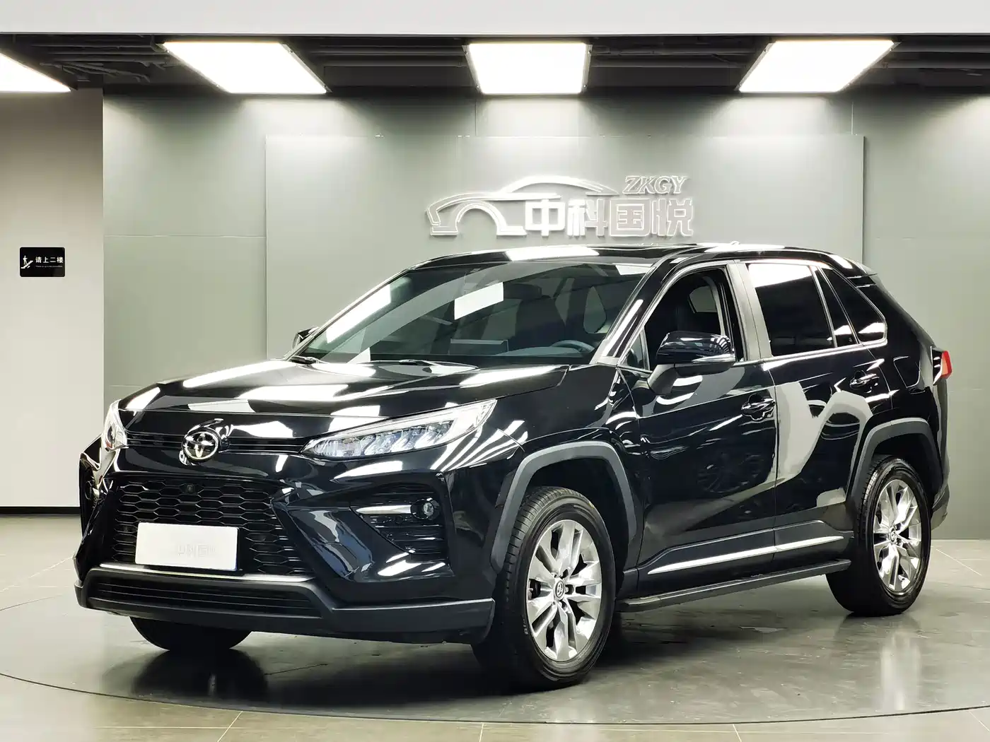Фото 1 - Toyota Wildlander