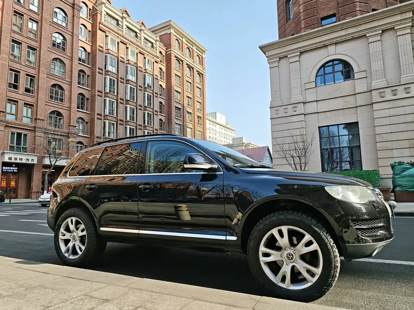 Фото 4 - Volkswagen Touareg