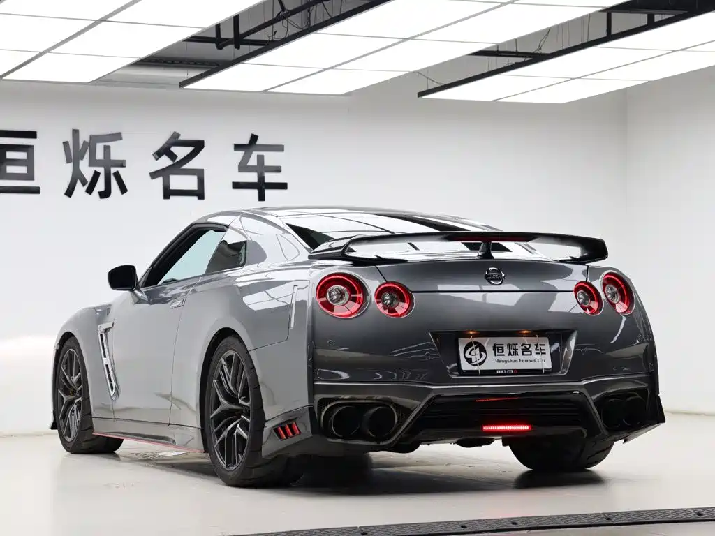 Nissan GT-R 2015 2015 3.8T Sporty Cool Black Interior Edition
