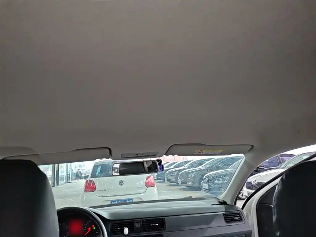 Volkswagen Santana 2016 1.6L Automatic Trend Edition фото 18