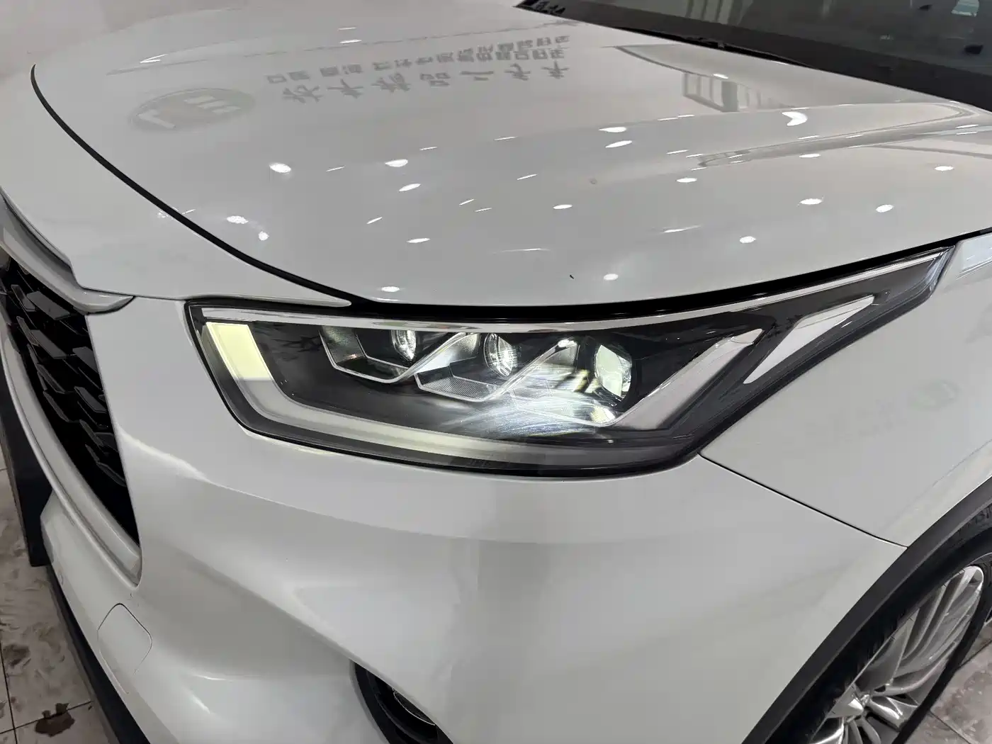 Toyota Highlander 2022 380T 4WD Premium 7-Seater фото 7