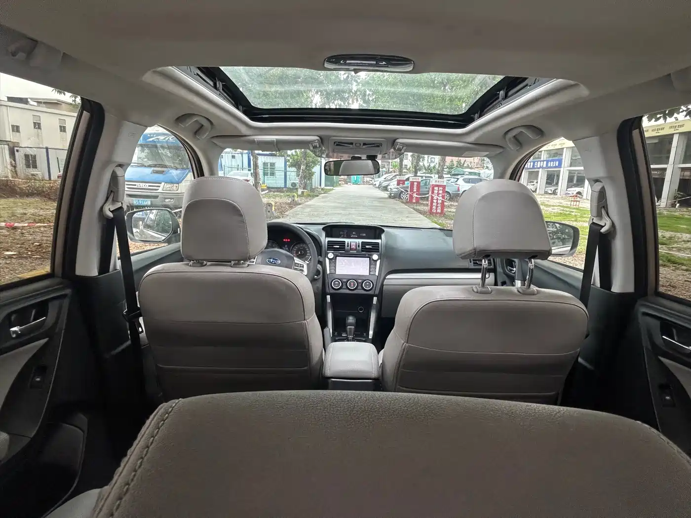 Subaru Forester 2013 2.5i Automatic Premium Edition фото 16