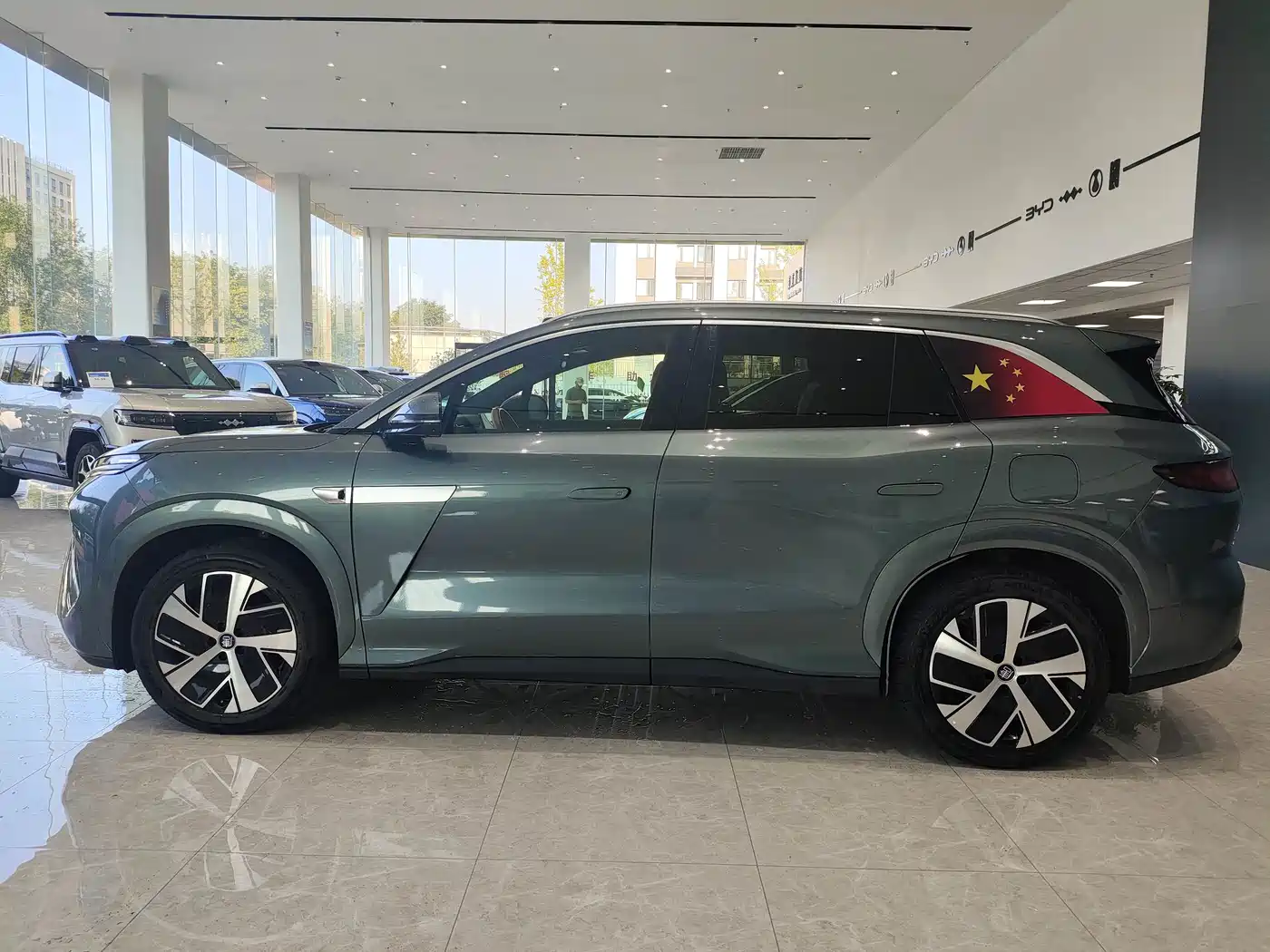 Фото 8 - BYD Tang L