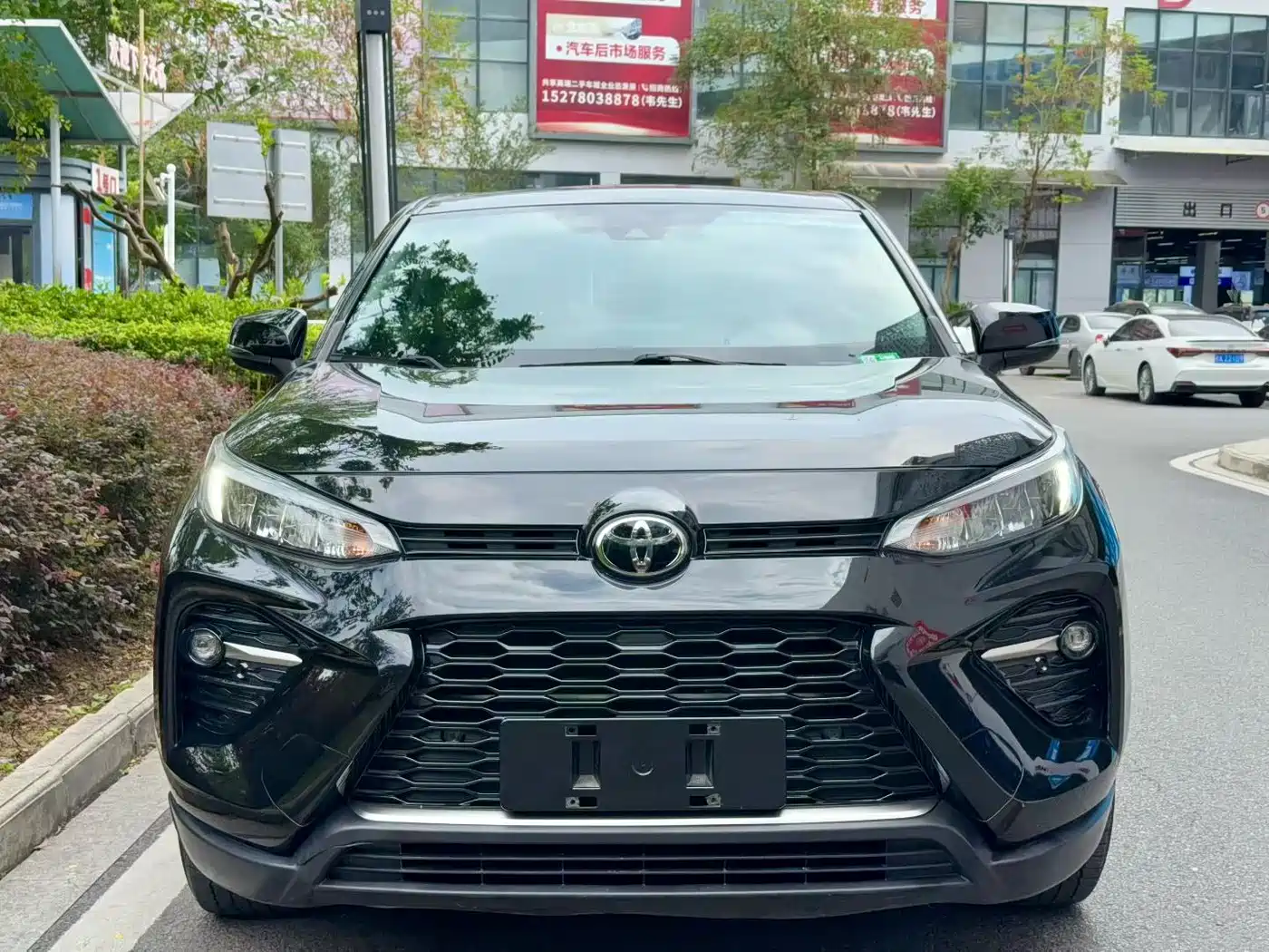 Toyota Wildlander 2021 2.0L CVT 4WD Luxury Edition фото 2
