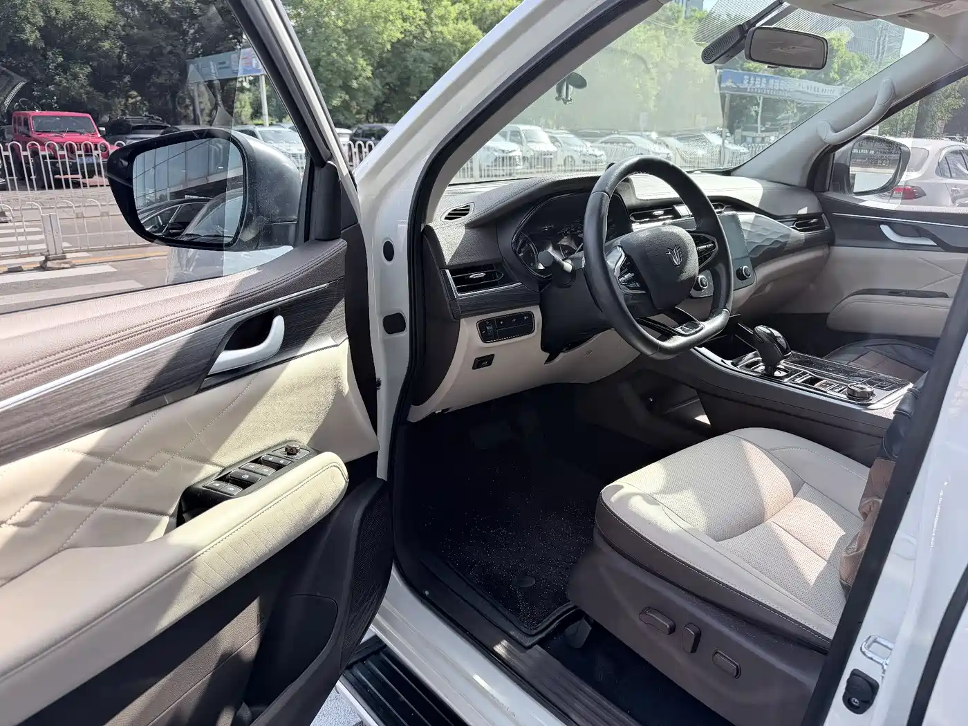 Dongfeng Fengdu Paladin 2023 Model 2.0T 4WD Premium Edition фото 2