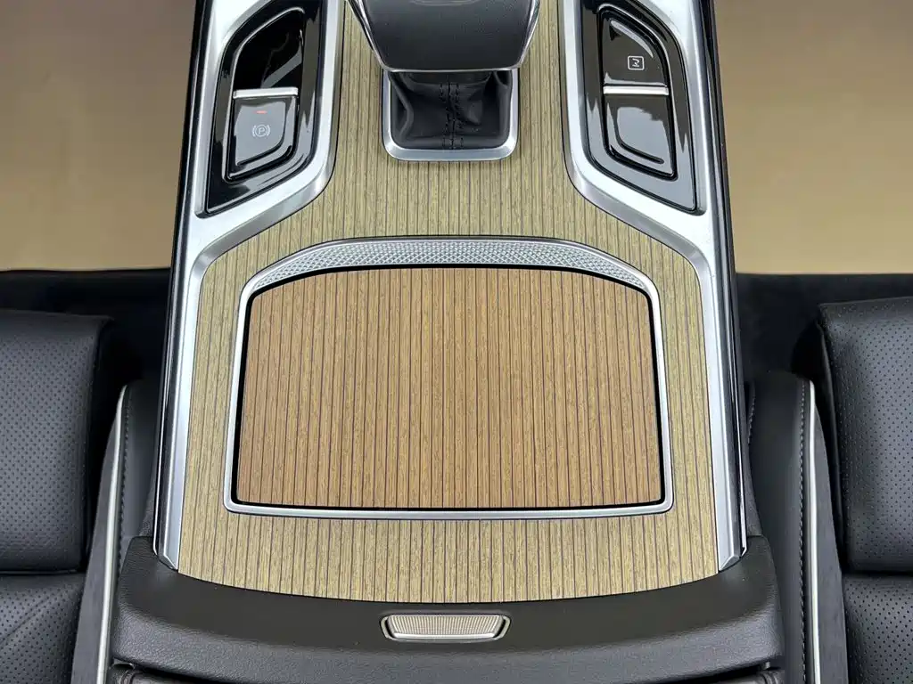 Hongqi E-HS9 2023 2022 690km Qi Xiang Edition (6-seater)