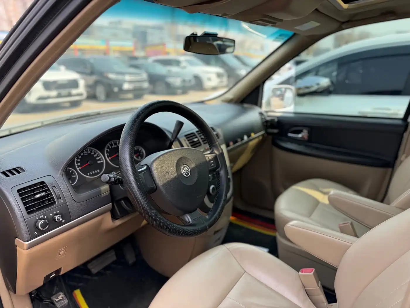 Buick GL8 2014 2.4L Executive Edition фото 4