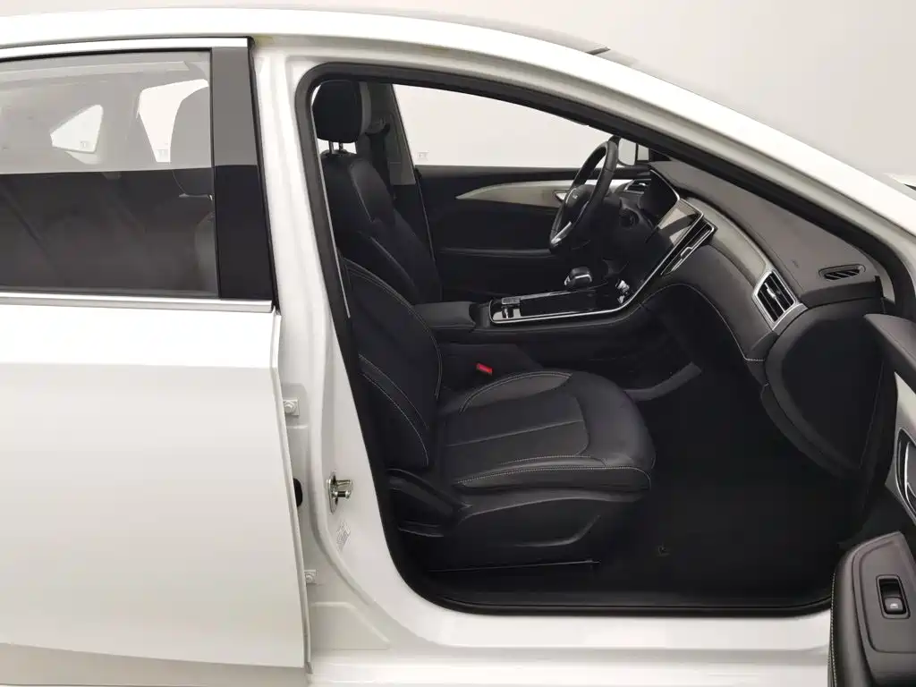 Roewe i6 MAX EV 2026 2022 EV 500 Sunroof Premium