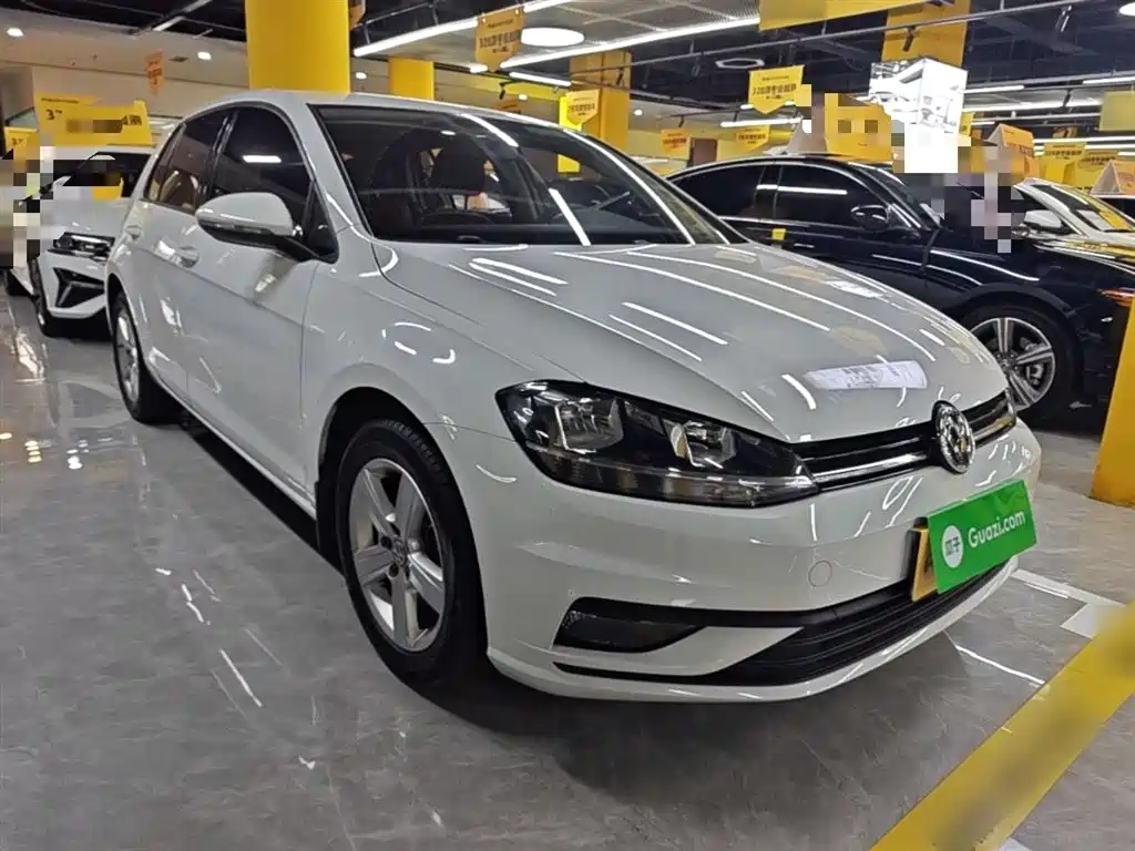 Volkswagen Golf 2018 1.6L Automatic Fashion фото 4