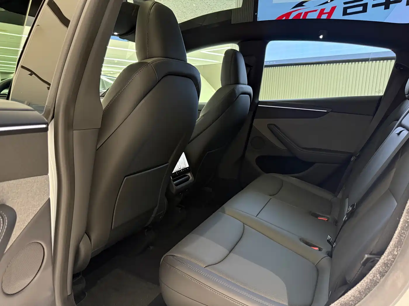 Tesla Model Y 2026 2026 Rear-Wheel Drive