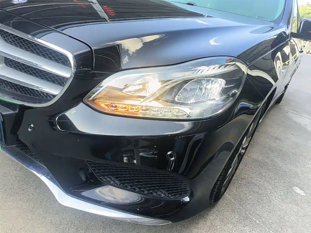 Mercedes-Benz E-Class 2015 Facelift E 260 L Sport фото 24