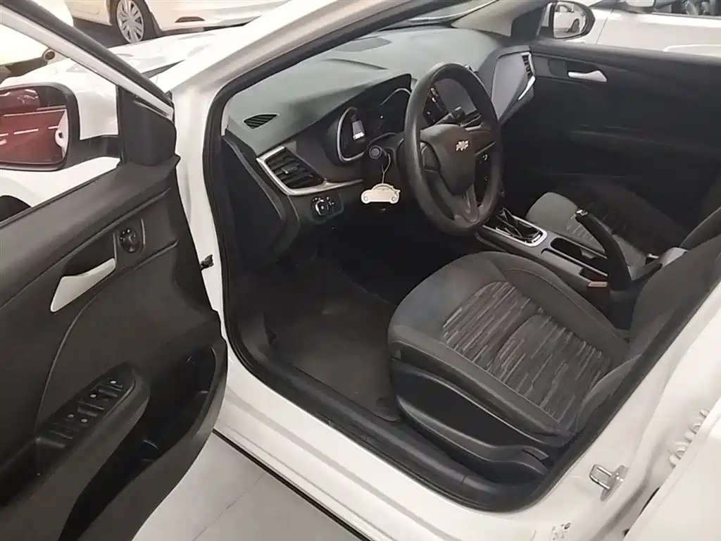 Chevrolet Cavalier 2019 320 Auto Sunroof Enjoyment Edition фото 16