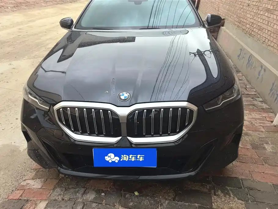 BMW 5 Series 2025 530Li Premium M Sport Package фото 2