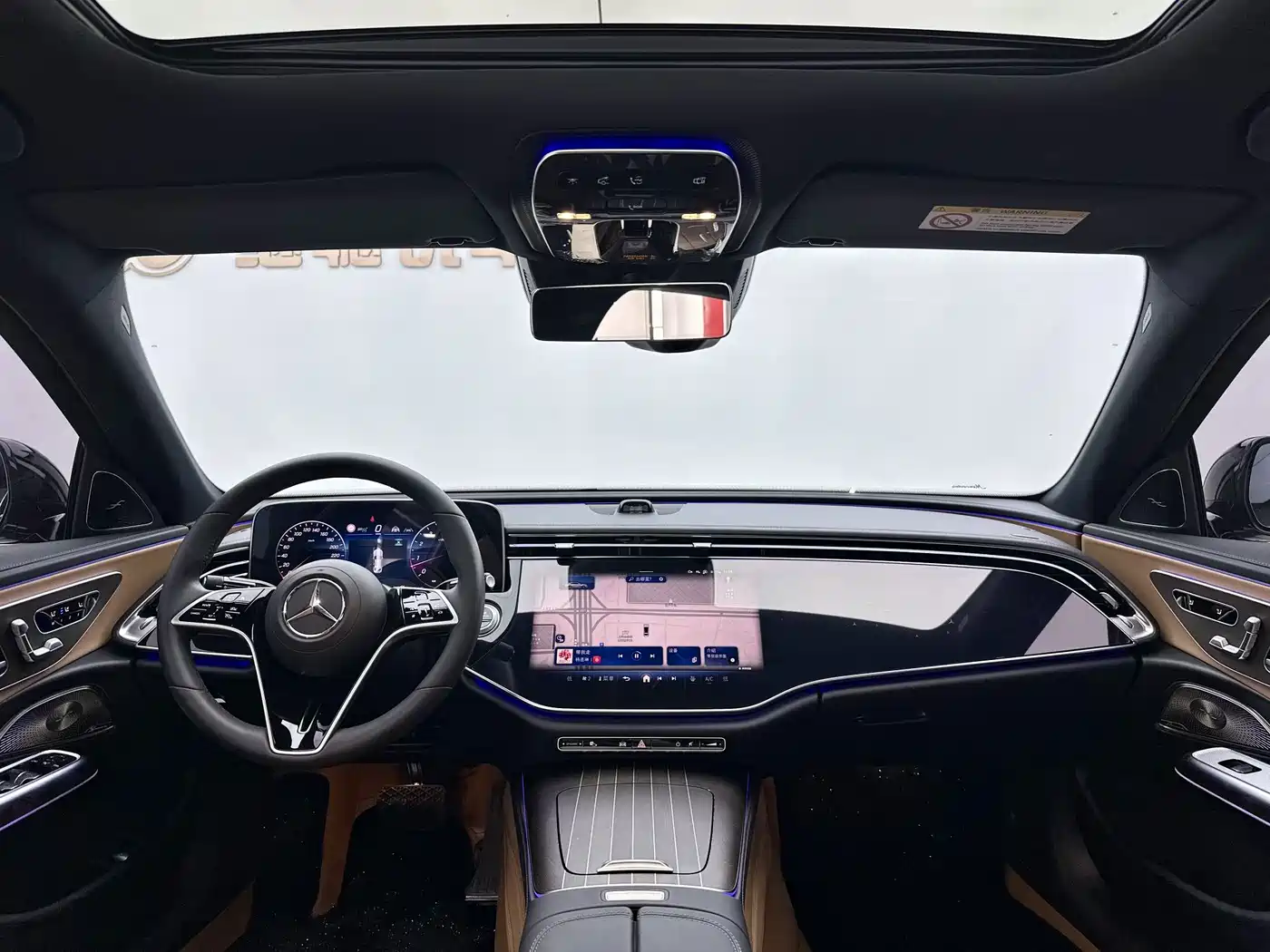 Mercedes-Benz E-Class, миниатюра 9