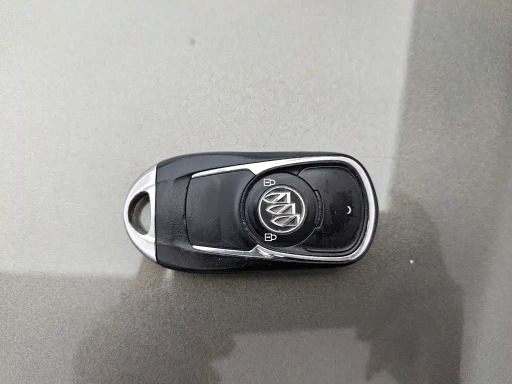 Фото 19 - Buick Envision Plus