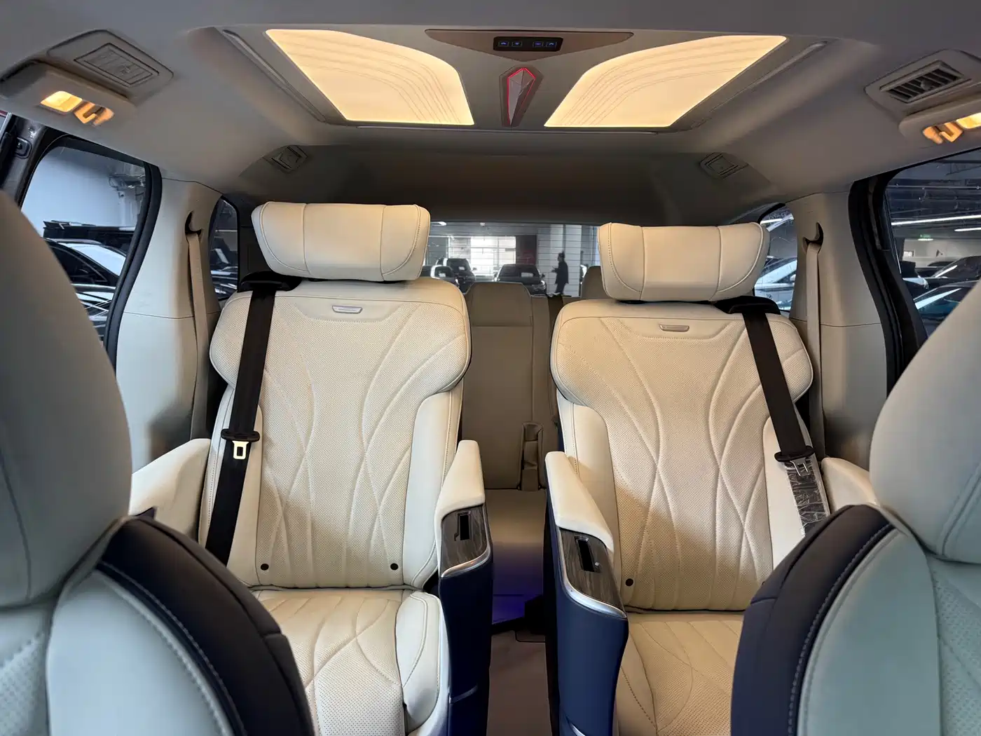 Buick GL8 2021 Land Business Class 652T Comfort фото 10