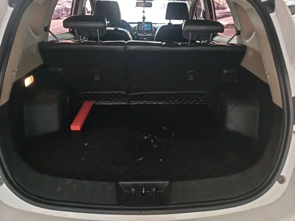 Dongfeng Aeolus Dongfeng Fengshen AX5 2018 2017 1.4T Automatic Enjoy