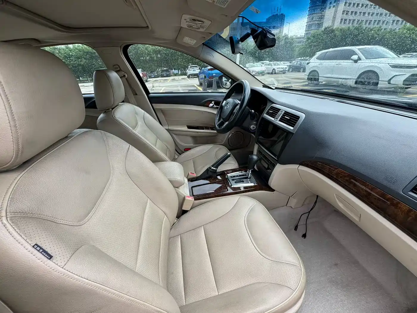 GAC Trumpchi Trumpchi GA5 2011 2011 2.0L Automatic Luxury Edition
