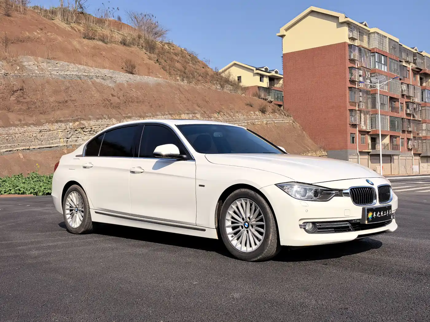 BMW 3 Series 2015 320Li Super Joy Luxury Design Package фото 3