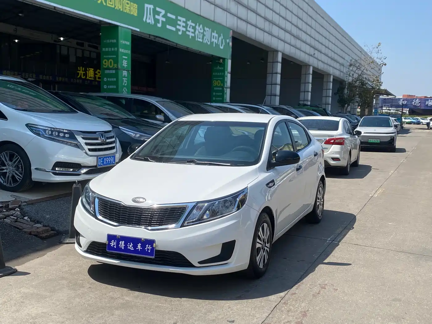 Kia K2 2011 Sedan 1.4L AT GLS