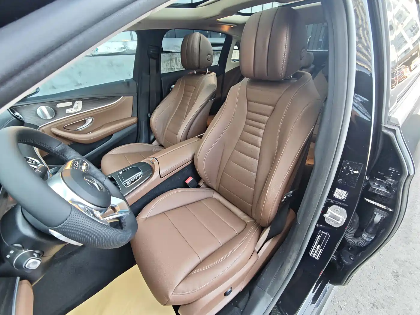 Mercedes-Benz E-Class 2020 Facelift E 300 L Sport Exclusive фото 18