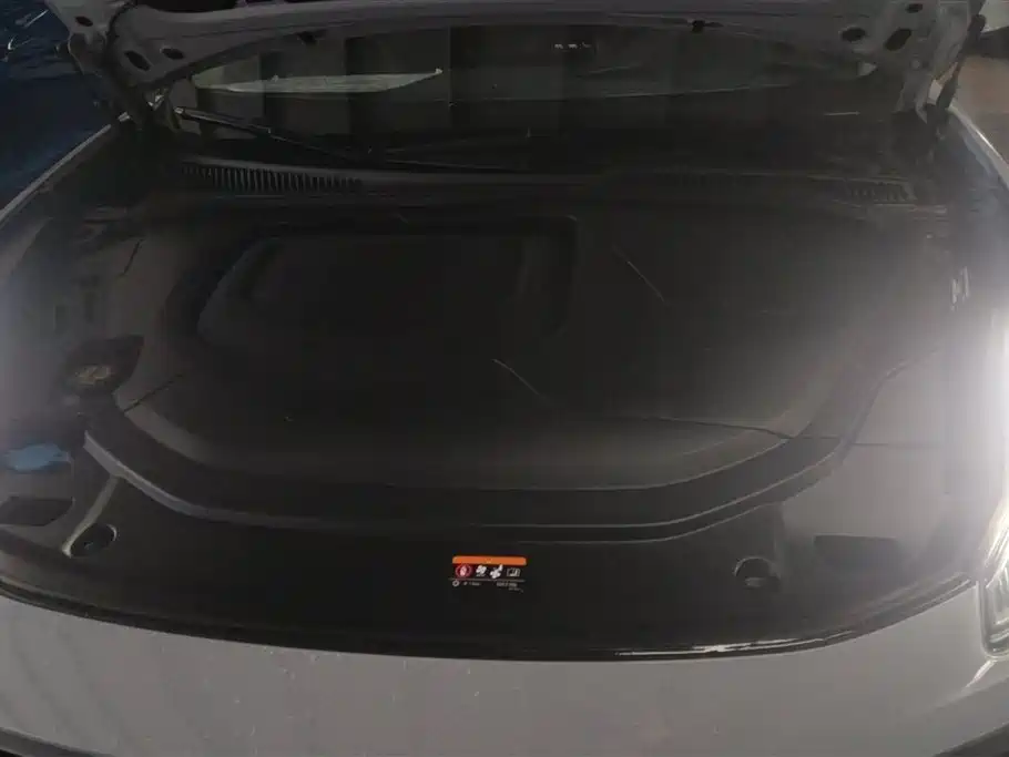 Lynk & Co 06 EM-P 2022 PHEV 84KM Range Pro фото 10