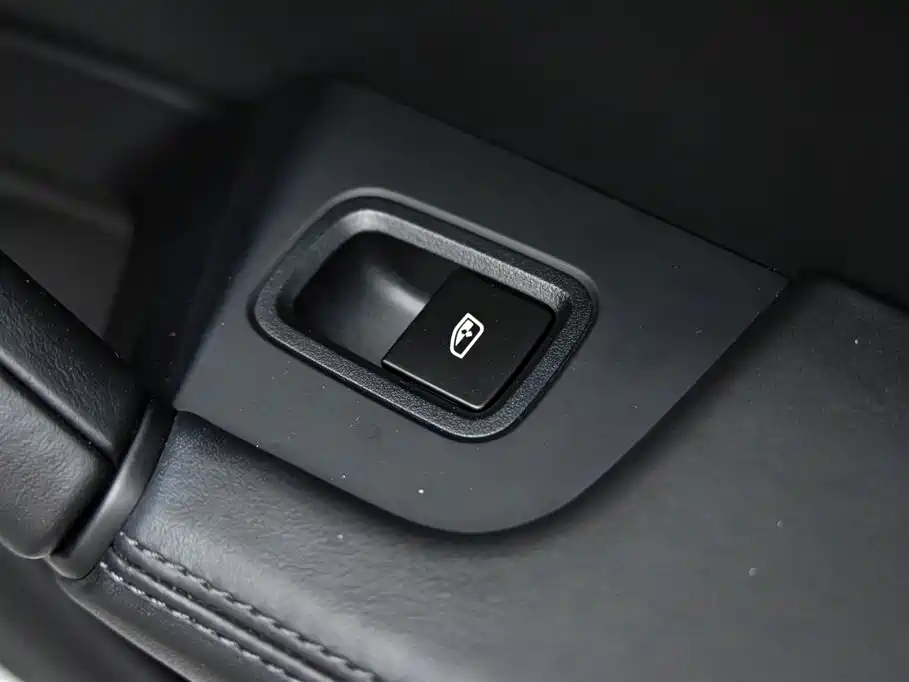 Porsche Cayenne New Energy 2024 Cayenne E-Hybrid 2.0T фото 26
