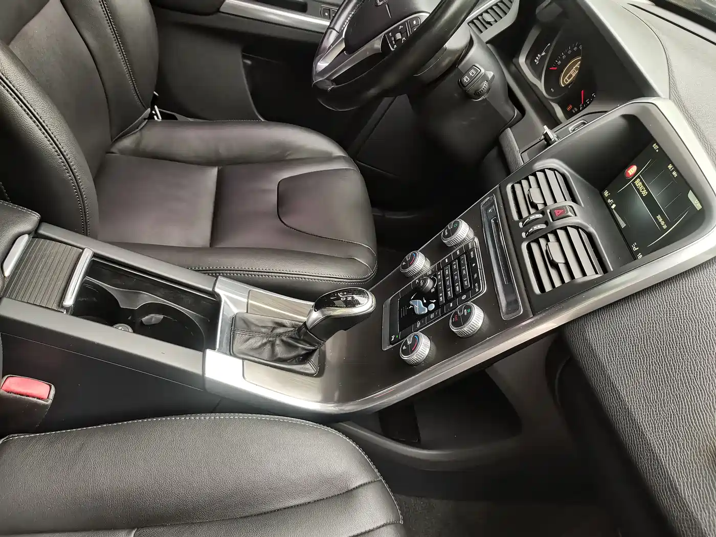 Volvo XC60 (Import) 2014 2015 T5 Smart Comfort Edition
