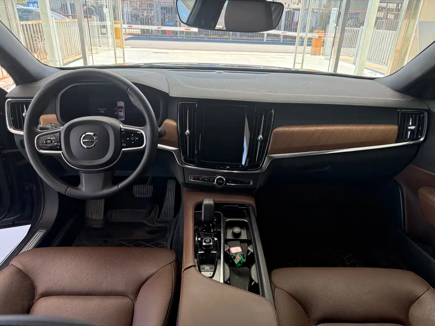 Volvo S90 2024 2024 B5 Momentum Luxury Edition